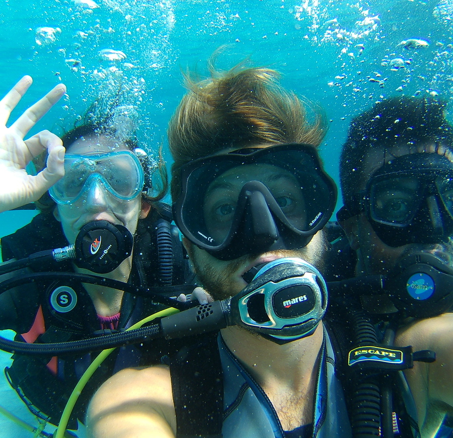 Scuba diving tour